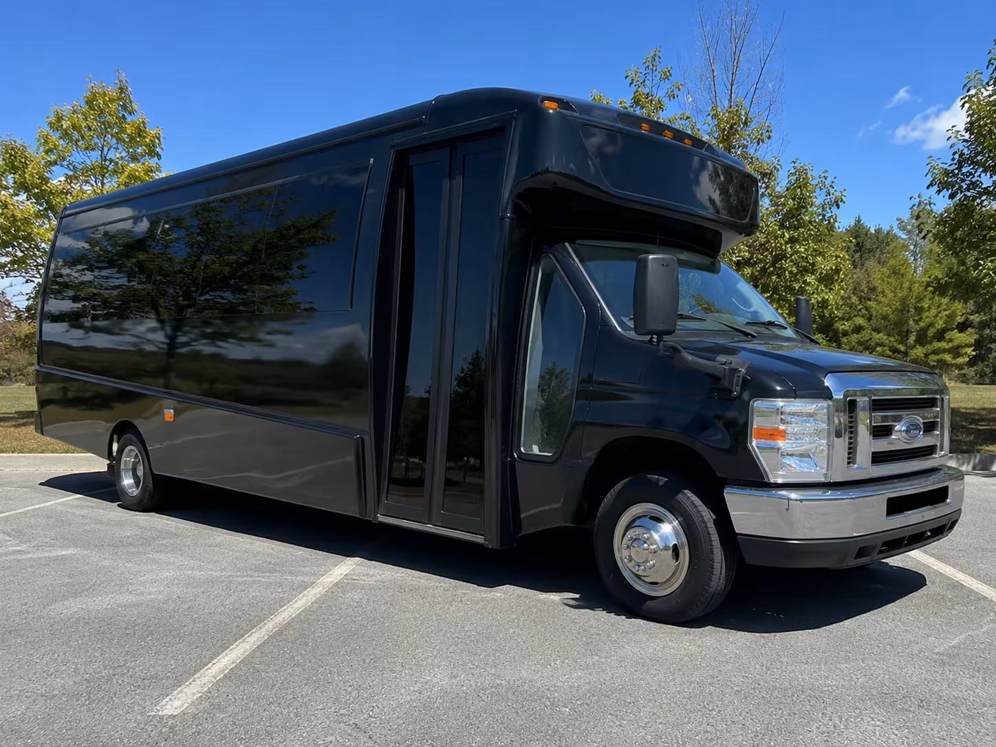 trenton 20 passenger minibus rental